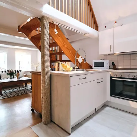 Hafenblick- Direkt Am Wasser Ein Schönes Im Herzen Der Altstadt Mit Parkplatz * Flensburg