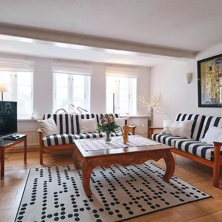 Hafenblick- Direkt Am Wasser Ein Schönes Im Herzen Der Altstadt Mit Parkplatz Apartment