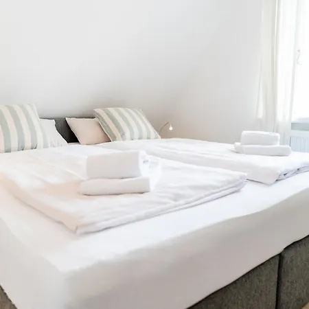 Hafenblick- Direkt Am Wasser Ein Schönes Im Herzen Der Altstadt Mit Parkplatz Apartment