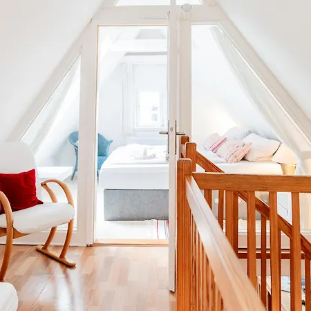 Hafenblick- Direkt Am Wasser Ein Schönes Im Herzen Der Altstadt Mit Parkplatz * Flensburg